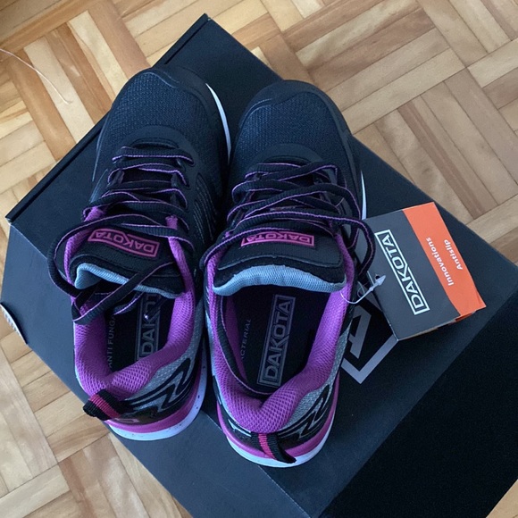 Dakota Athletic Safety Shoes - Picture 2 of 3